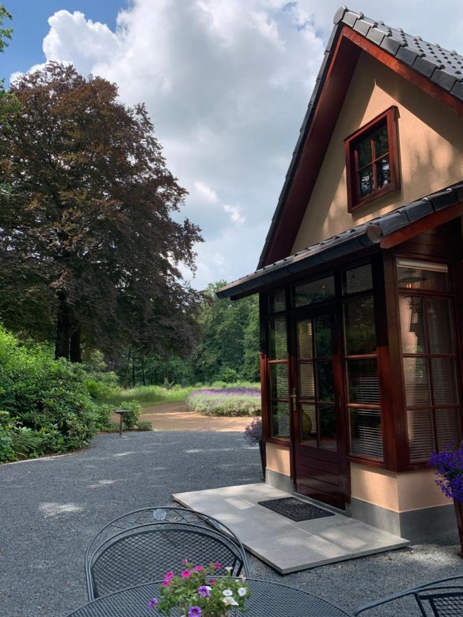 Romantisch 'het Vogelhuisje' *
